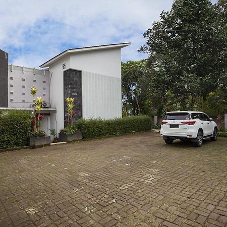 Villa Herrera Puncak Exterior foto
